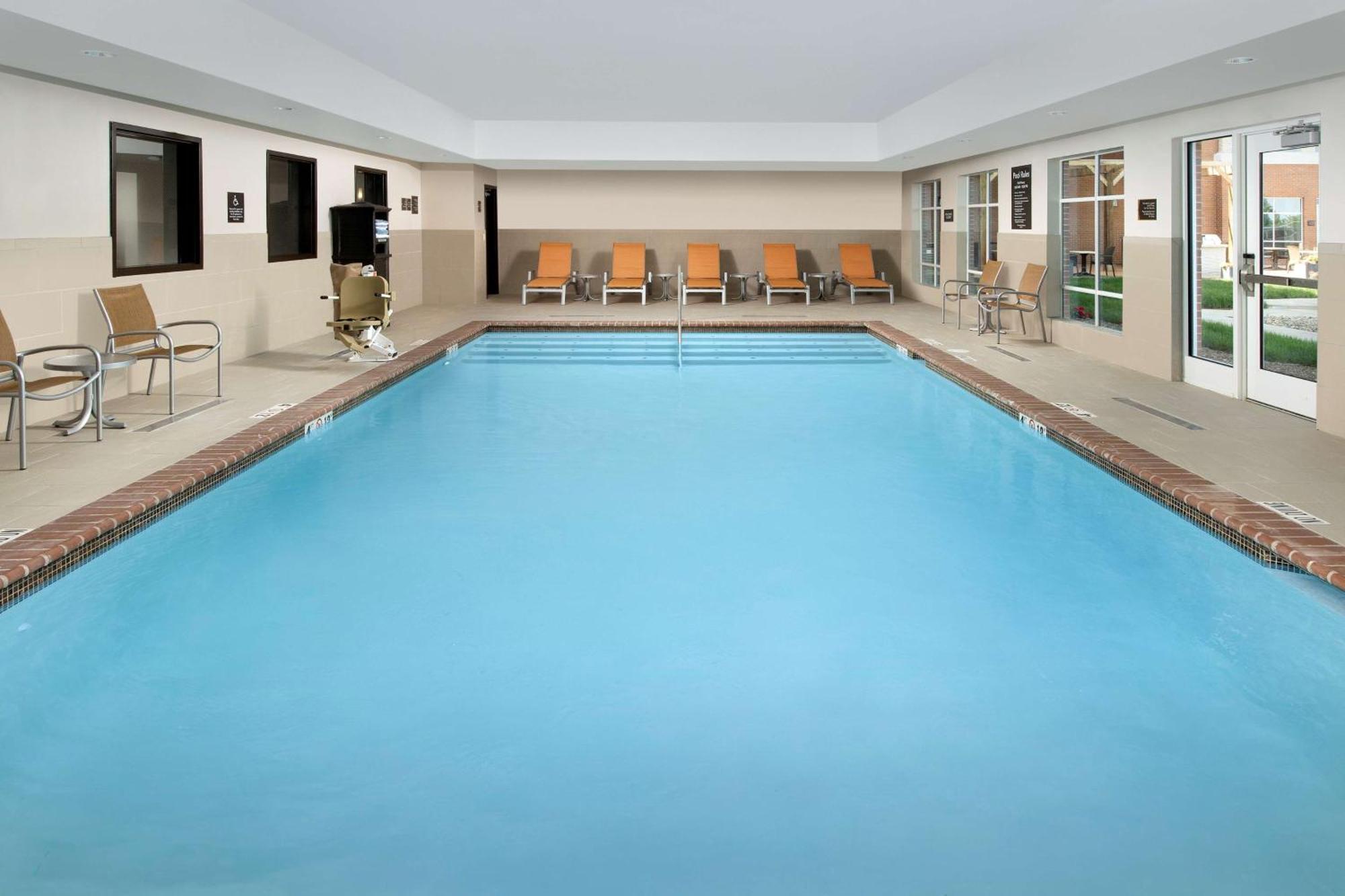 Homewood Suites By Hilton Kansas City Speedway Buitenkant foto