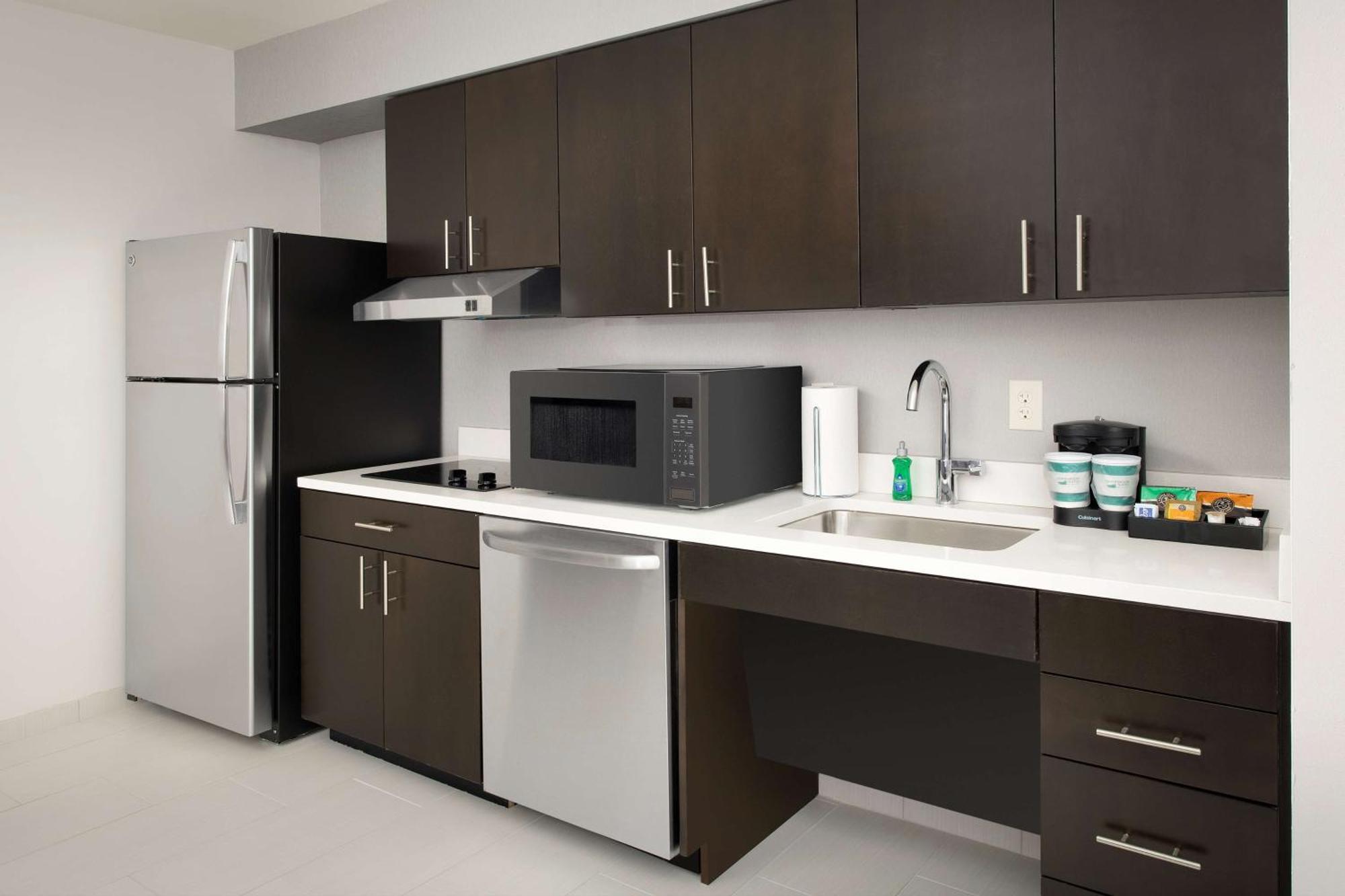 Homewood Suites By Hilton Kansas City Speedway Buitenkant foto