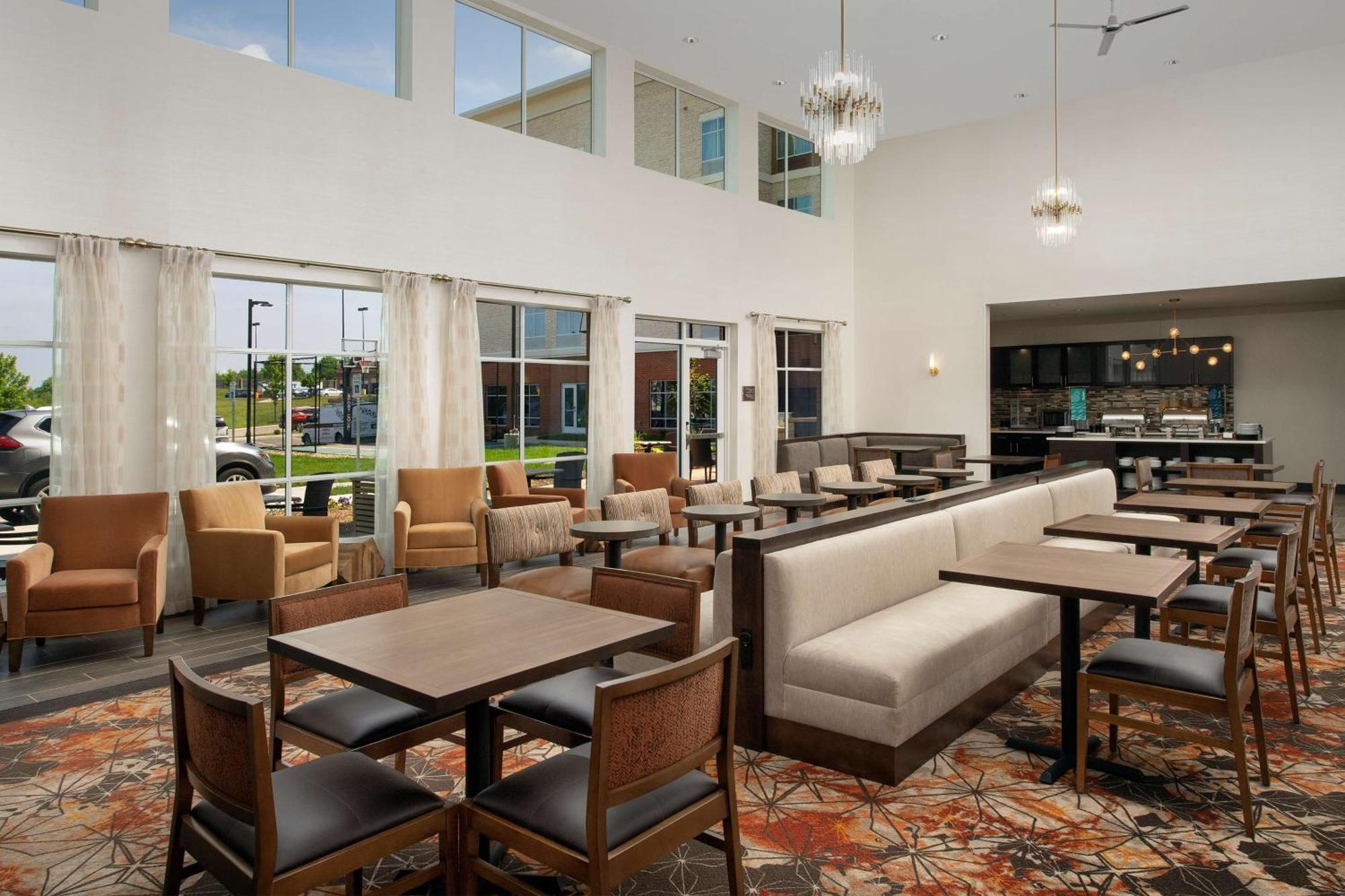 Homewood Suites By Hilton Kansas City Speedway Buitenkant foto