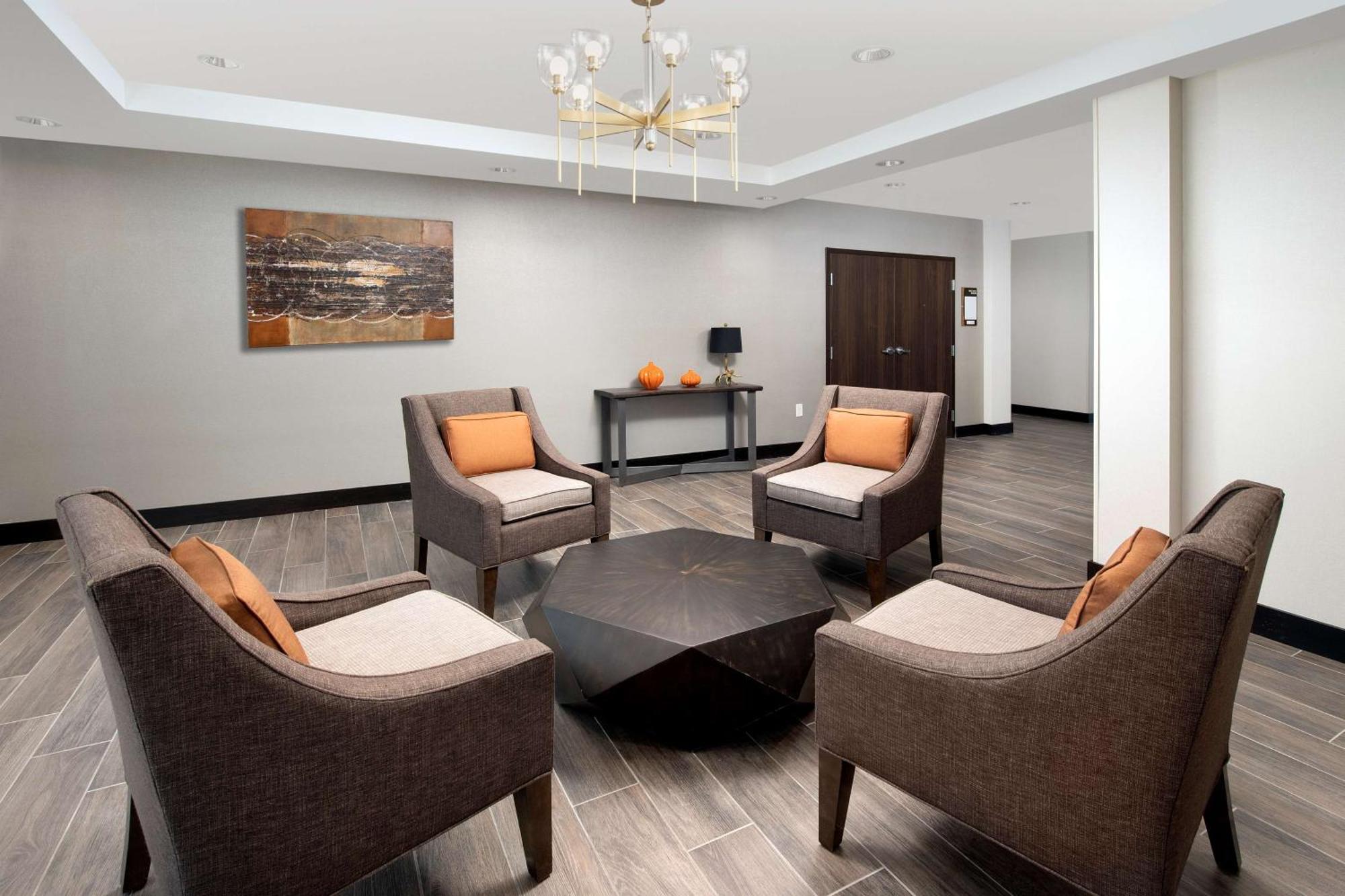 Homewood Suites By Hilton Kansas City Speedway Buitenkant foto