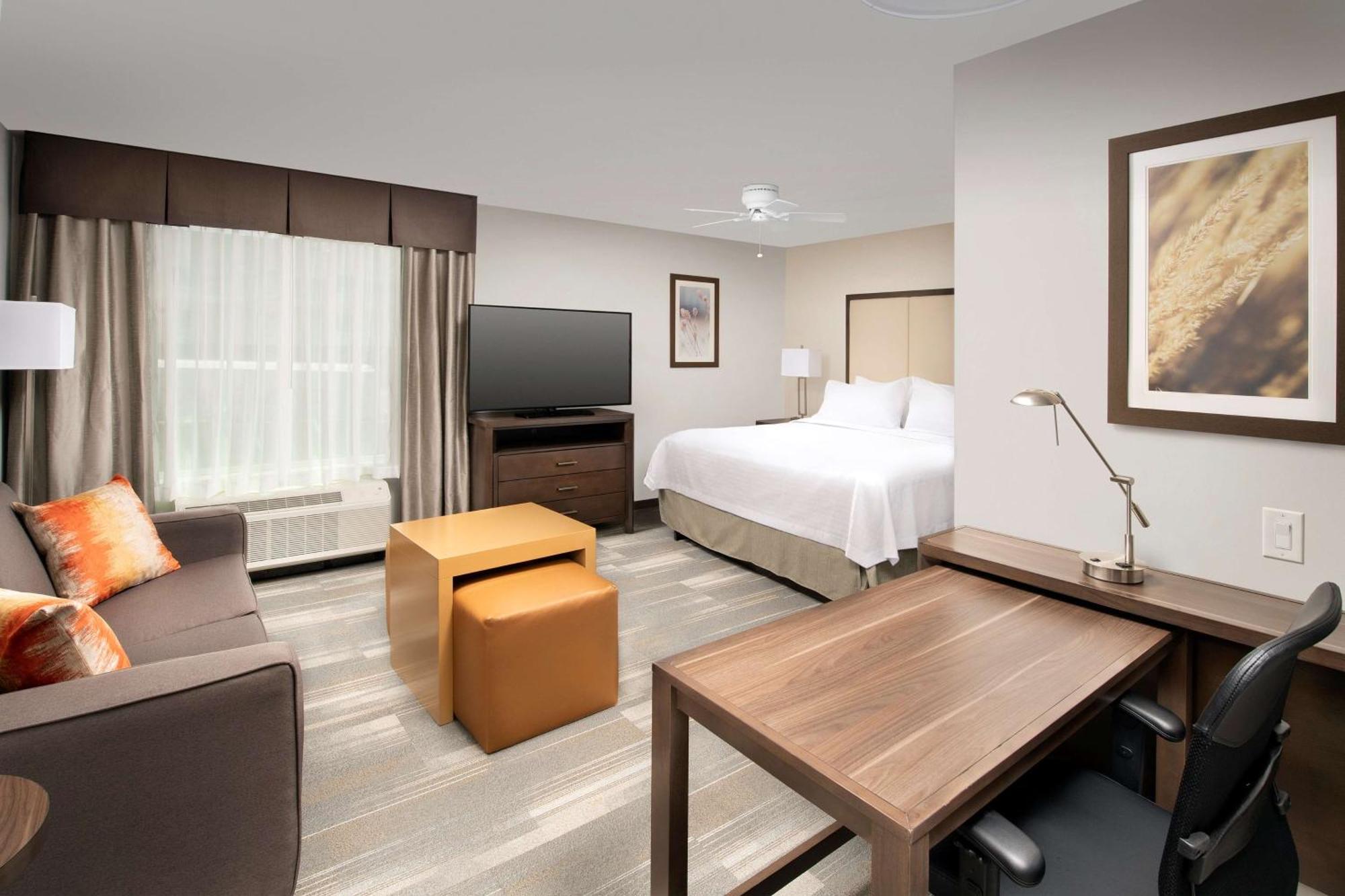 Homewood Suites By Hilton Kansas City Speedway Buitenkant foto