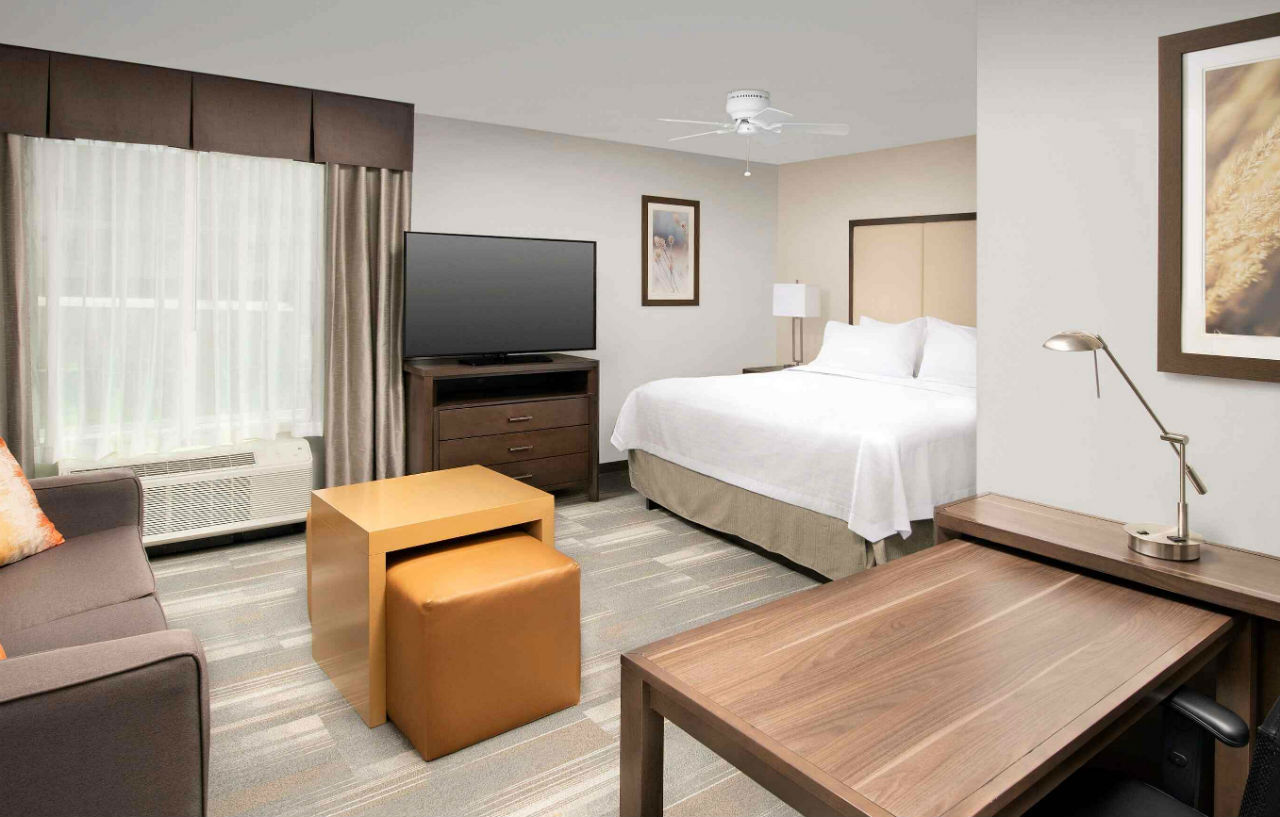 Homewood Suites By Hilton Kansas City Speedway Buitenkant foto